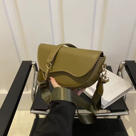 ‏cross body bag